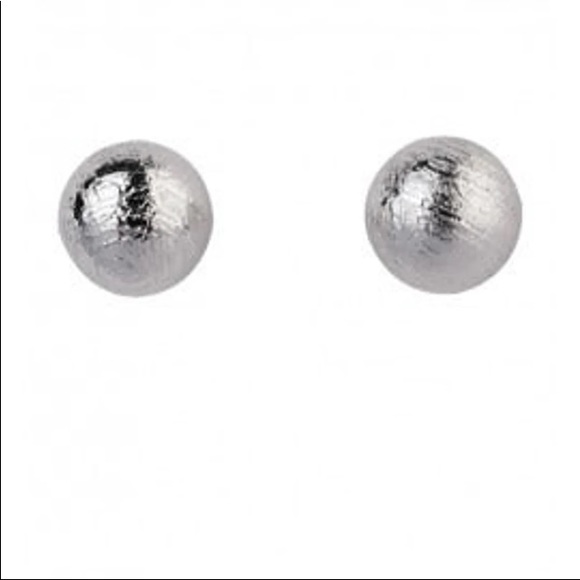 Natural Muonionalusta Meteorite 6mm Studs 925 Silver